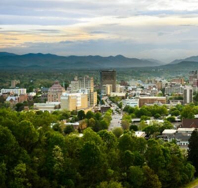 Explore Asheville, The Lion and the Rose